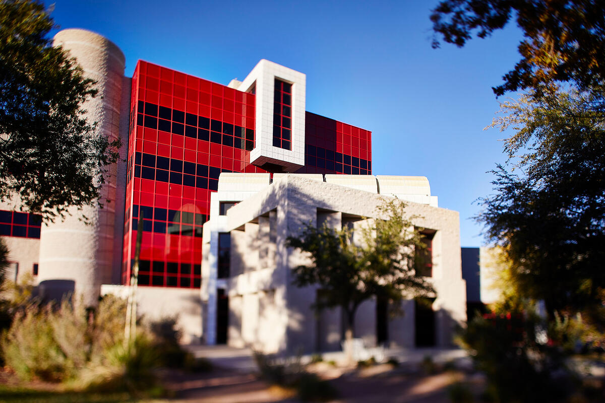 View of the Rod Lee Bigelow Health Sciences building.