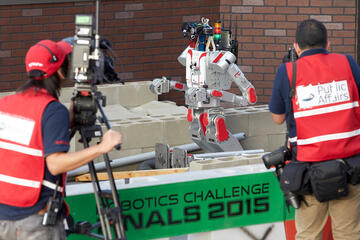 Metal Rebel pushes through debris as part of another task. Upon completion of each of the eight tasks, the team is awarded one point. On the first day of competition, UNLV's entry scored six points, a team best.
