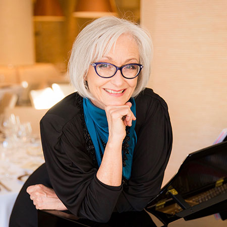 Headshot of Cynthia Harris