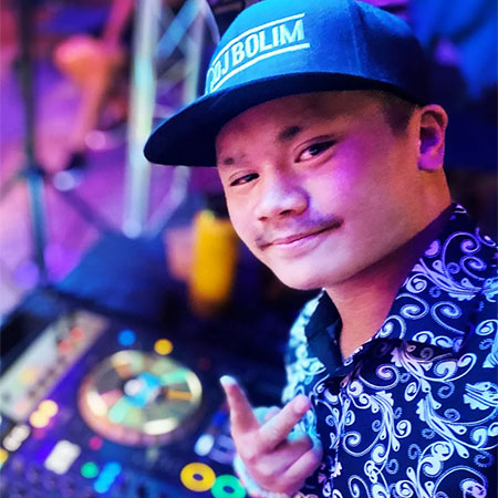 Headshot of Randy Lim