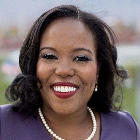 Headshot of Carmen Woodruff