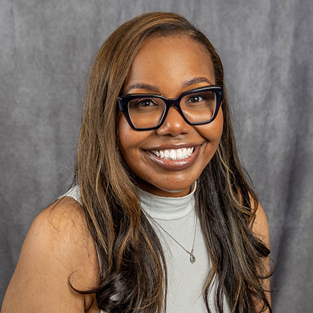 Headshot of Riccesha Hattin