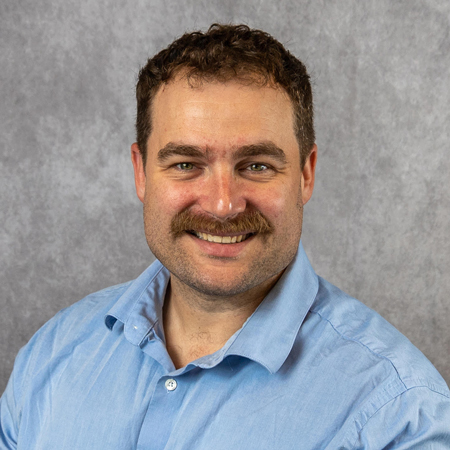 Portrait of Steven Mowen