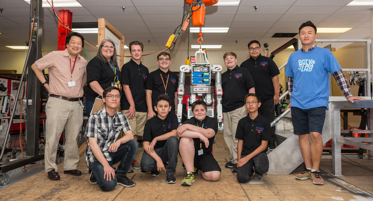 Gibson MS Robotics Team Meet Their UNLV Counterparts | Howard R. Hughes  College of Engineering | University of Nevada, Las Vegas