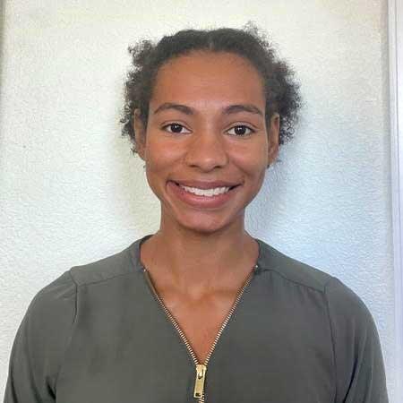 Bailey Thomas Headshot