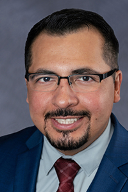 Headshot of Edgar Flores