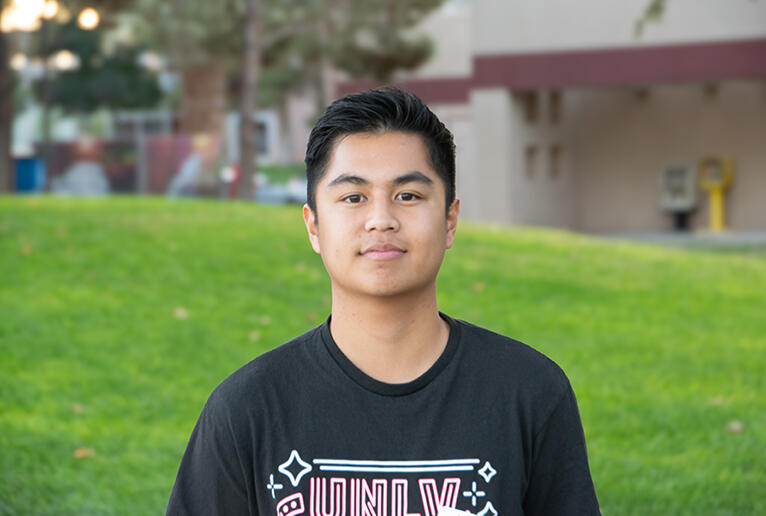 Bust shot of Tour Guide Maddux