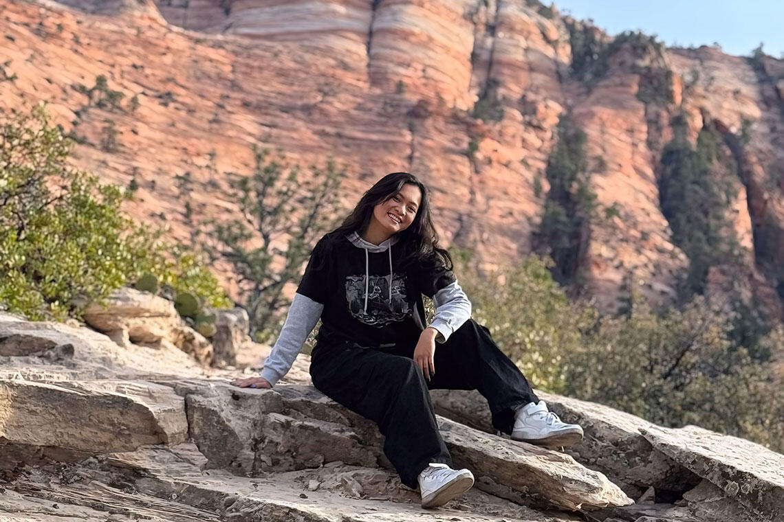 Portrait of Dhari Lynne