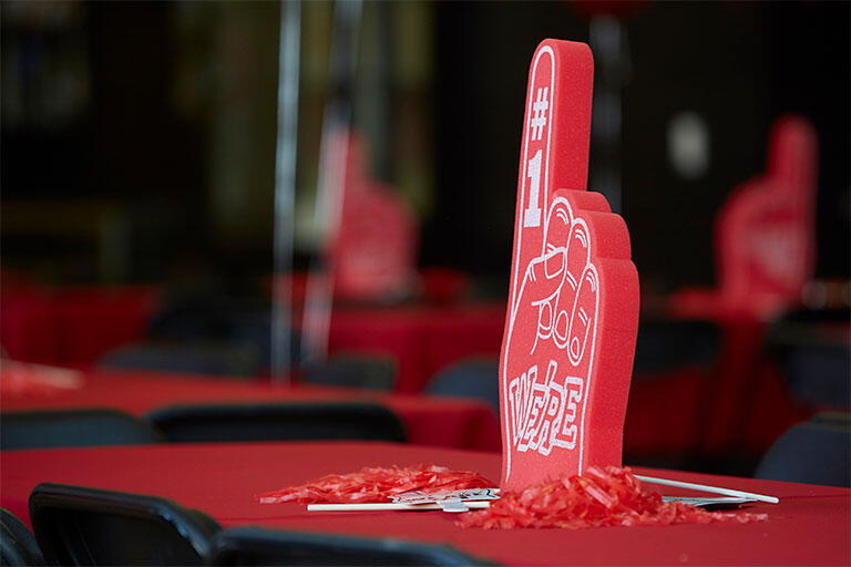 Number One Foam Hand