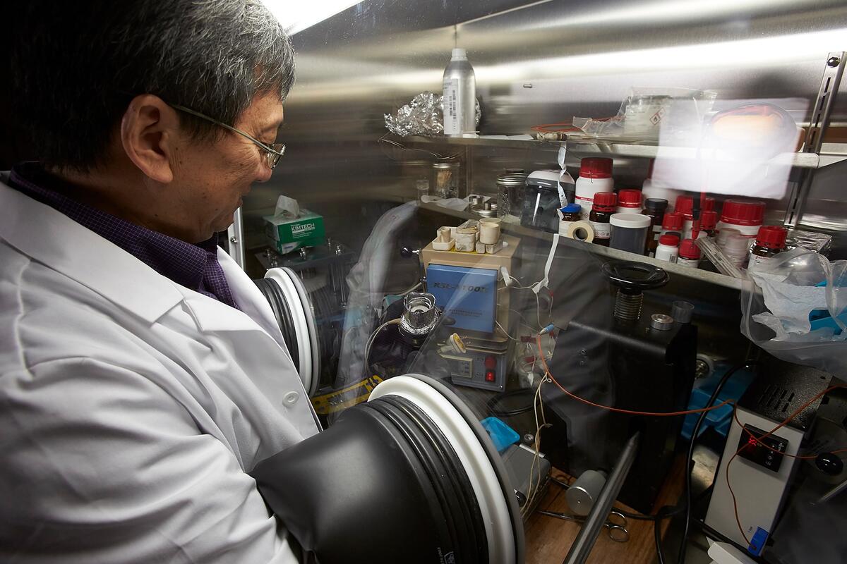 Physics Professor Yusheng Zhao