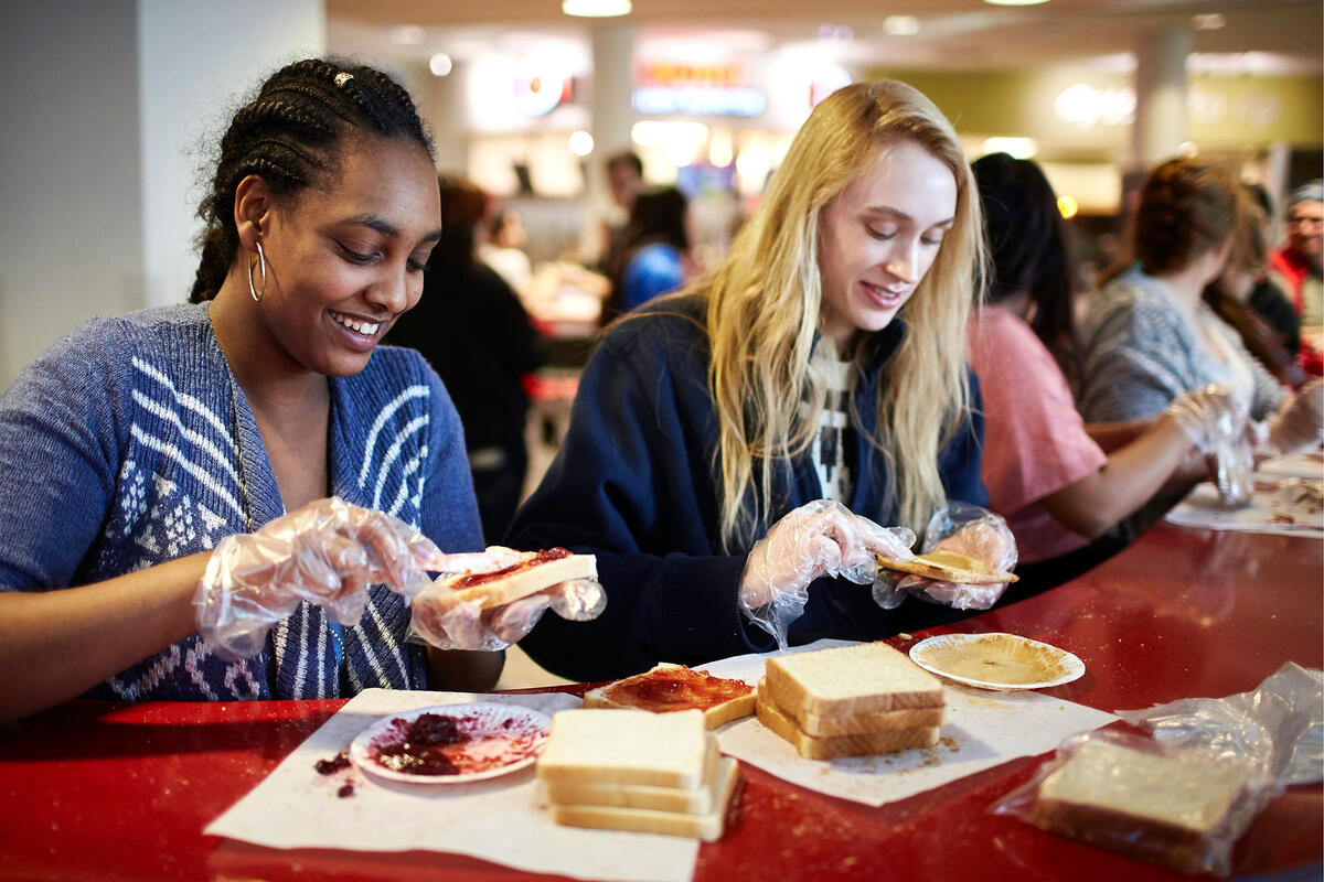 UNLV Students DASH to Help University of Nevada, Las Vegas
