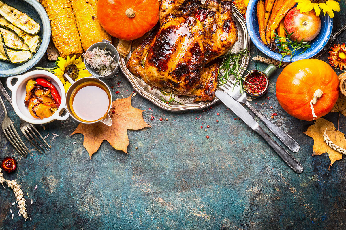How To Safely Celebrate Thanksgiving During a Pandemic
