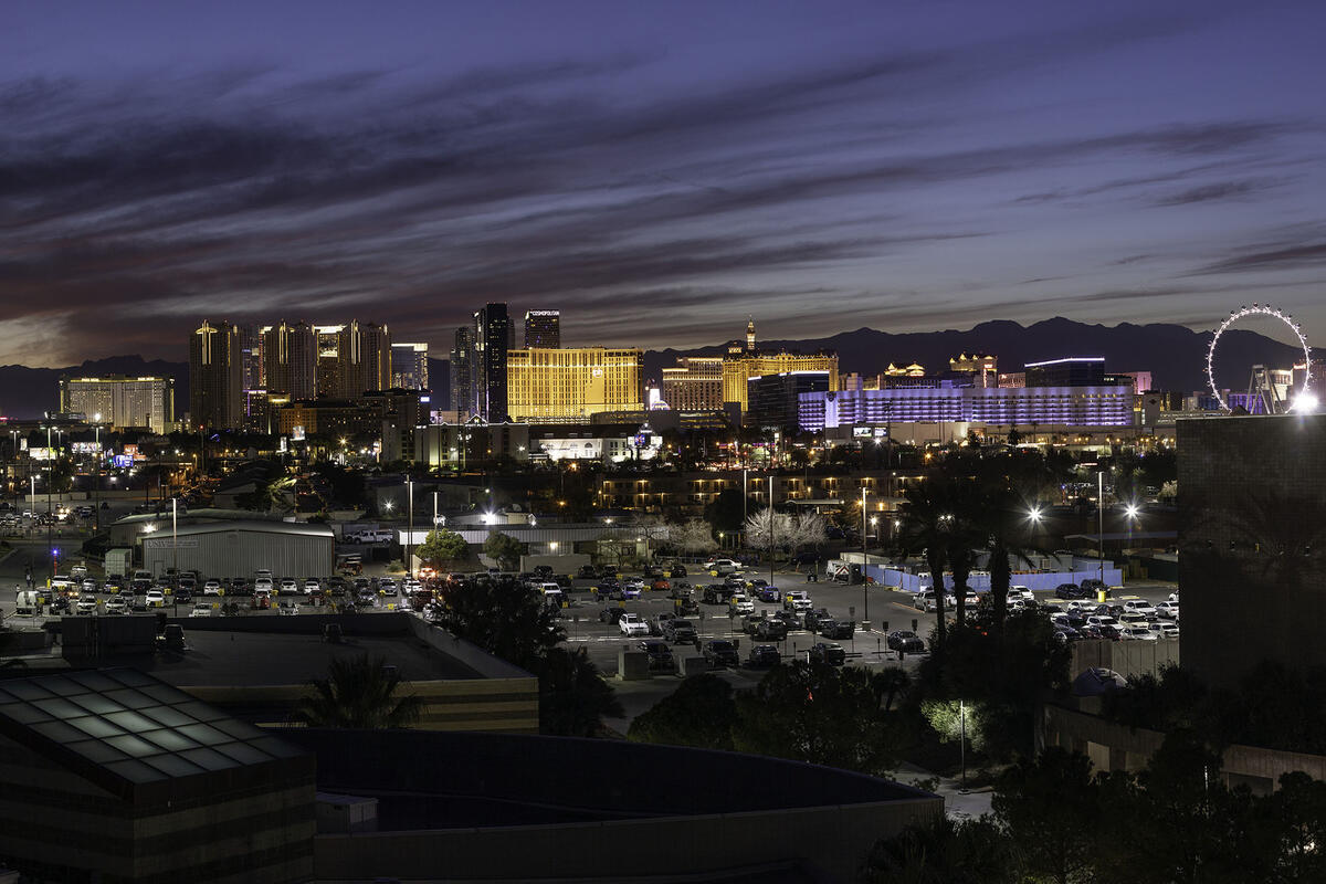 Night view of the Las Vegas strip.