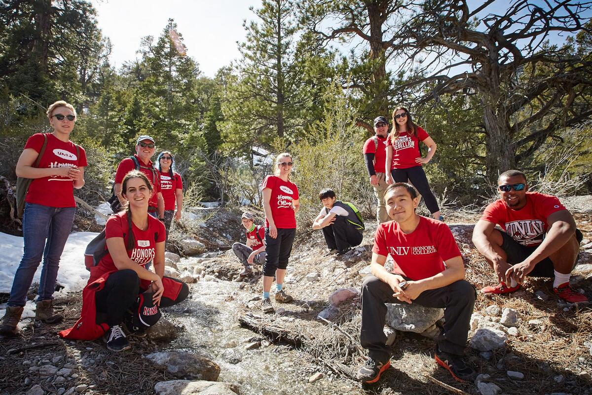Multiple UNLV Honors students outdoors