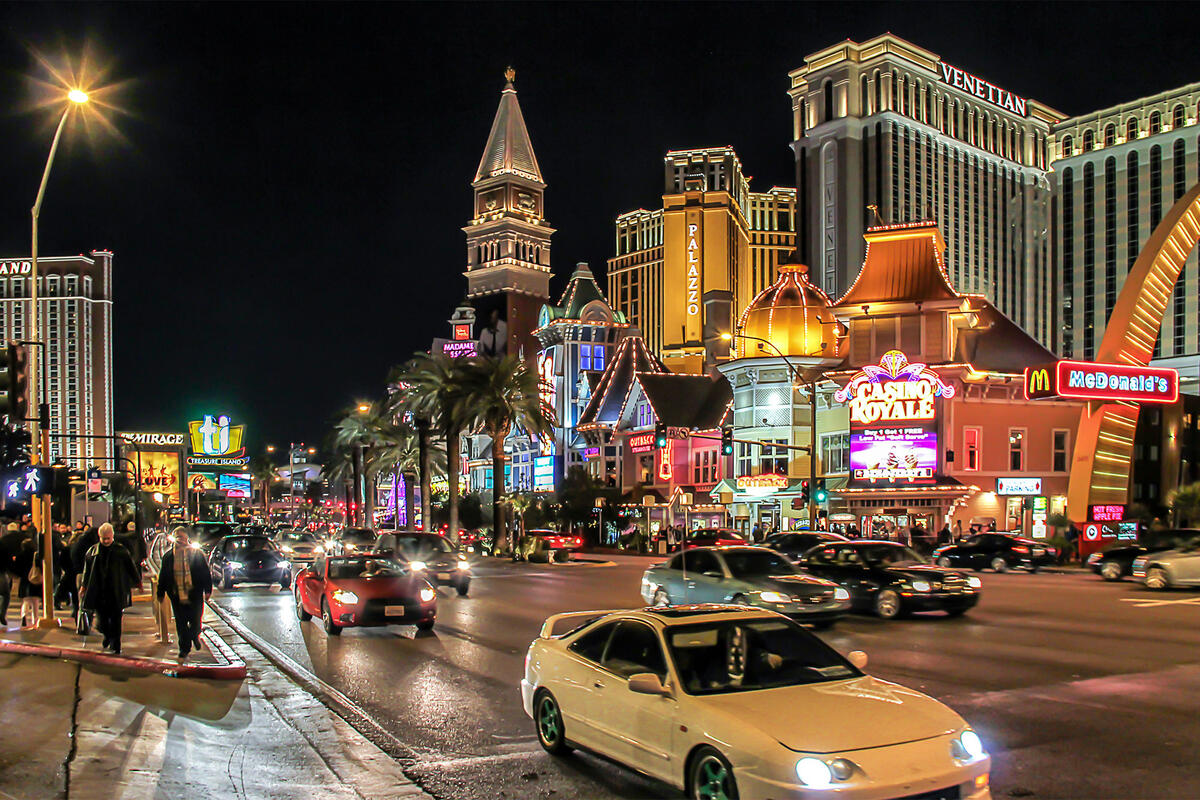 Pedestrian traffic on Las Vegas Boulevard
