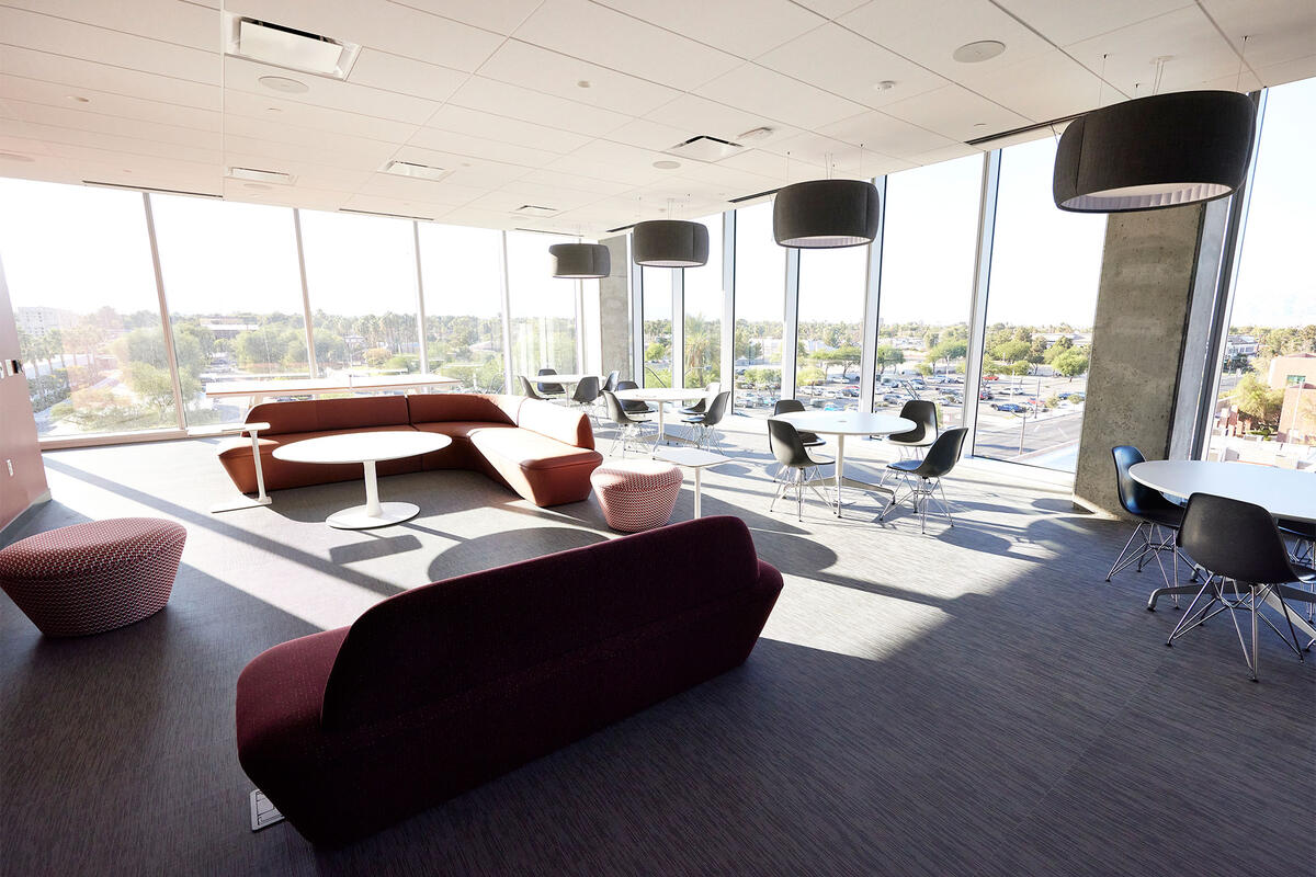 Student lounge at the Kirk Kerkorian Medical Education Building
