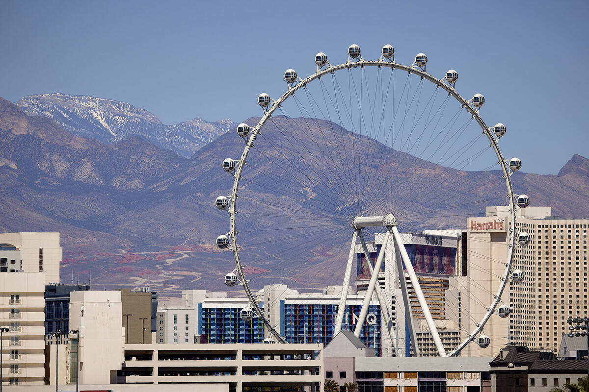 Distant image of the High Roller