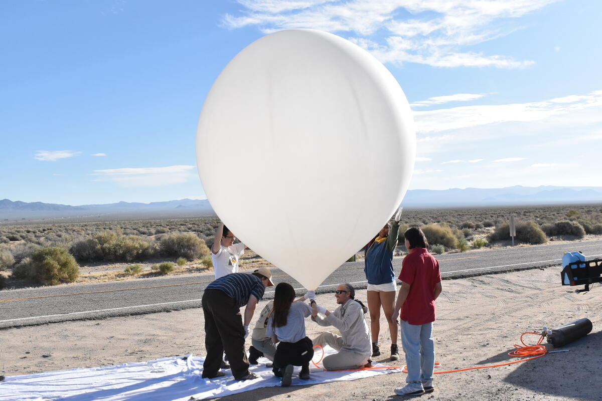 students prepare to launch balloon