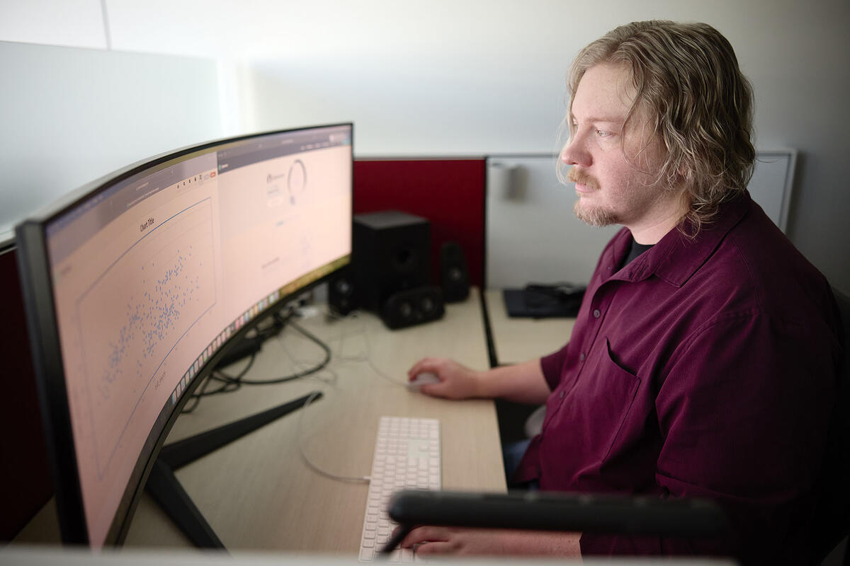 Person in front of a computer