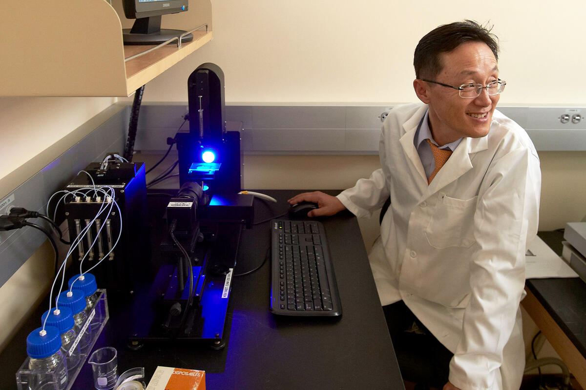 Kwang Kim in research lab