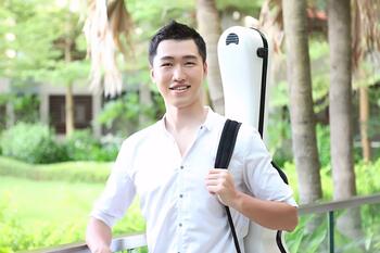 Tengyue Zhang Photo (2).jpeg