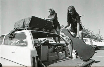 Can't come to campus without a guitar. Aug. 28, 1972. (UNLV Special Collections).