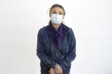Vivien Sario poses with face mask