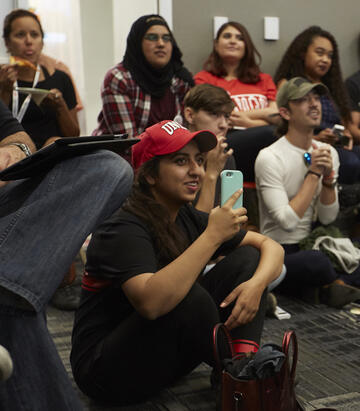 UNLV Honors College students react to remarks by the candidates during the final Presidential Debate of the 2016 election season. (R. Marsh Starks/UNLV Photo Services)