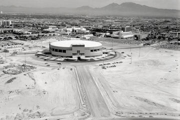 The Thomas & Mack Center construction, Sept. 23, 1983.&nbsp;(UNLV Libraries&nbsp;Special Collections)