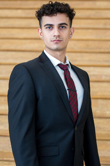 Portrait of student Faraz Mostafaeipour