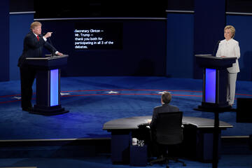 Donald Trump and Hilary Clinton on debate stage