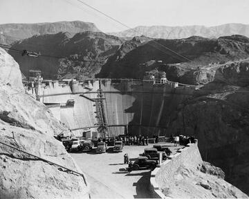 black and white photo of Hoover Dam construction
