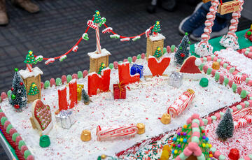 detail shot of large gingerbread structure with UNLV letters