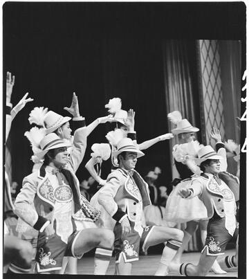 male Follies dancers
