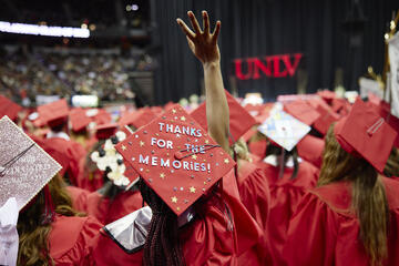 A graduation cap that says, "Thanks for the Memories"