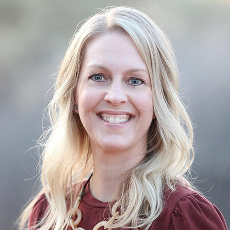 Kia Vichaikul headshot