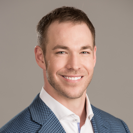 headshot image of Andrew Silver