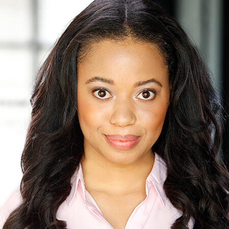 Headshot of Cynthia Nesbit