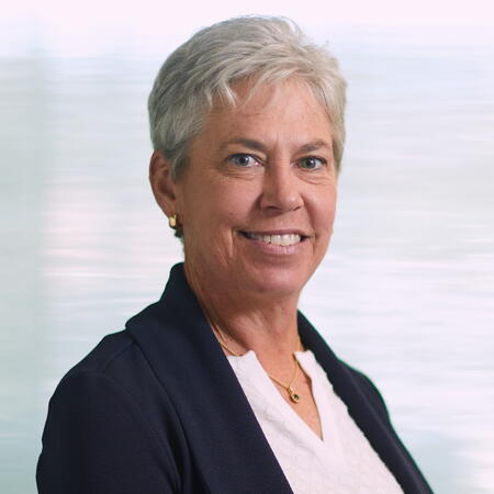 Photo of Jennifer Pharr