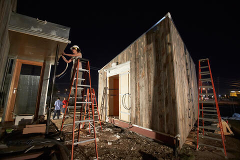 Desert Sol house under construction