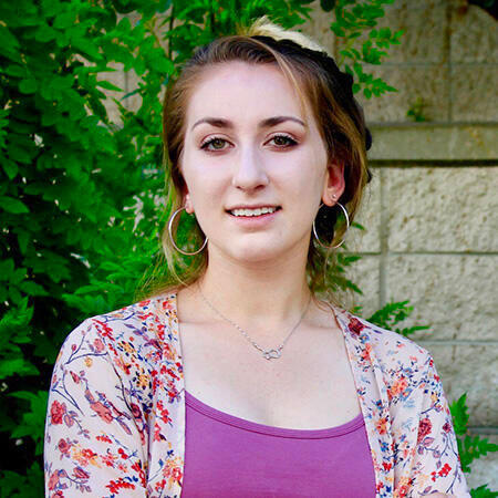 Portrait of Hannah Patenaude