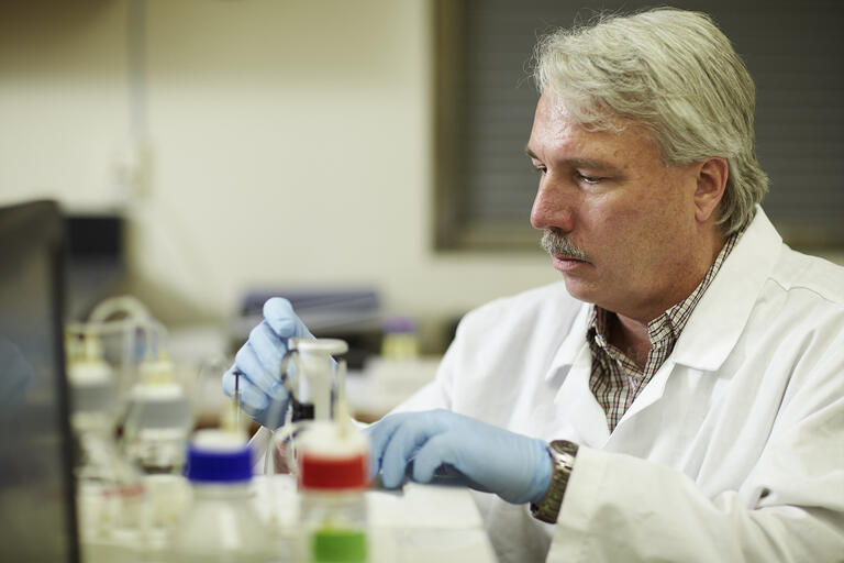 Biochemistry professor Ron Gary