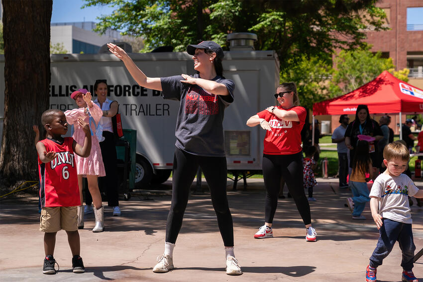 Children participating in Take Your Child to Work Day